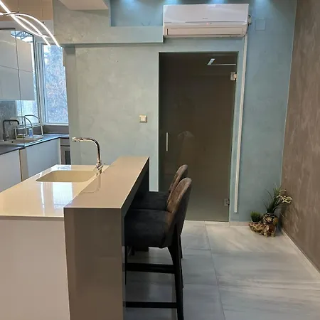 Luxury 2 Bedrooms, Near Center & East Gate Mall * Escópia