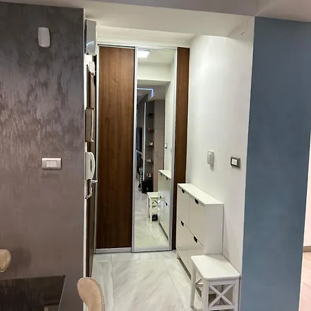 Apartamento Luxury 2 Bedrooms, Near Center & East Gate Mall Escópia