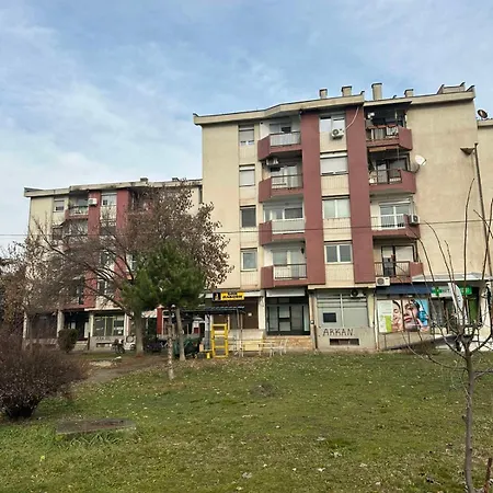 Luxury 2 Bedrooms, Near Center & East Gate Mall Escópia