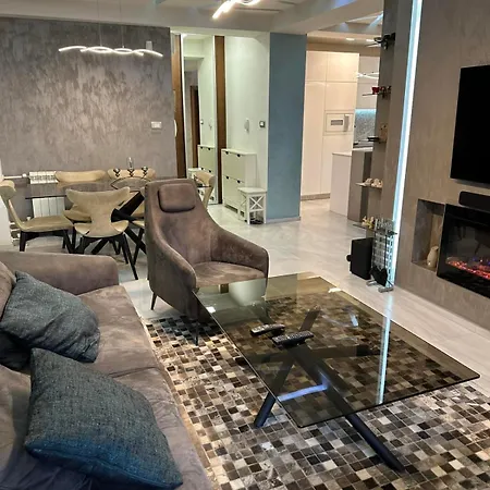Apartamento Luxury 2 Bedrooms, Near Center & East Gate Mall *